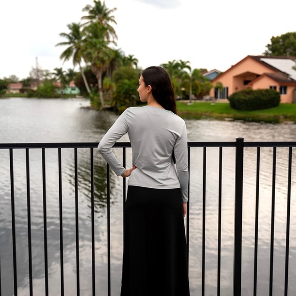 DEVORAH'S SECRET Gray Modest Top/Shell Solid - Picture 3 of 3